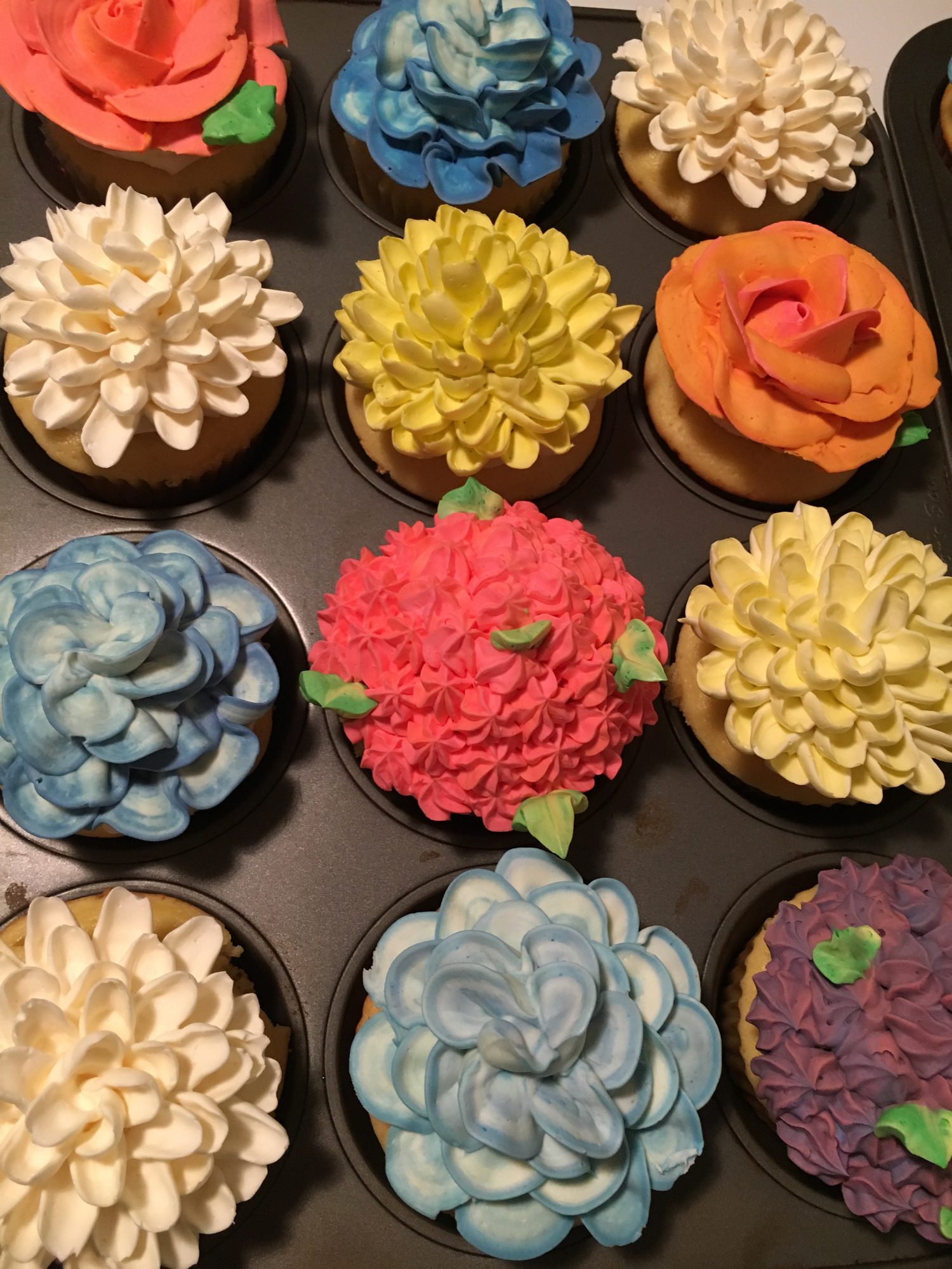 Buttercream flower cupcakes